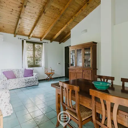 Holiday home Casa Laura